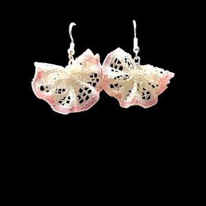 White Lace Cha-cha Earrings with Pink Trim